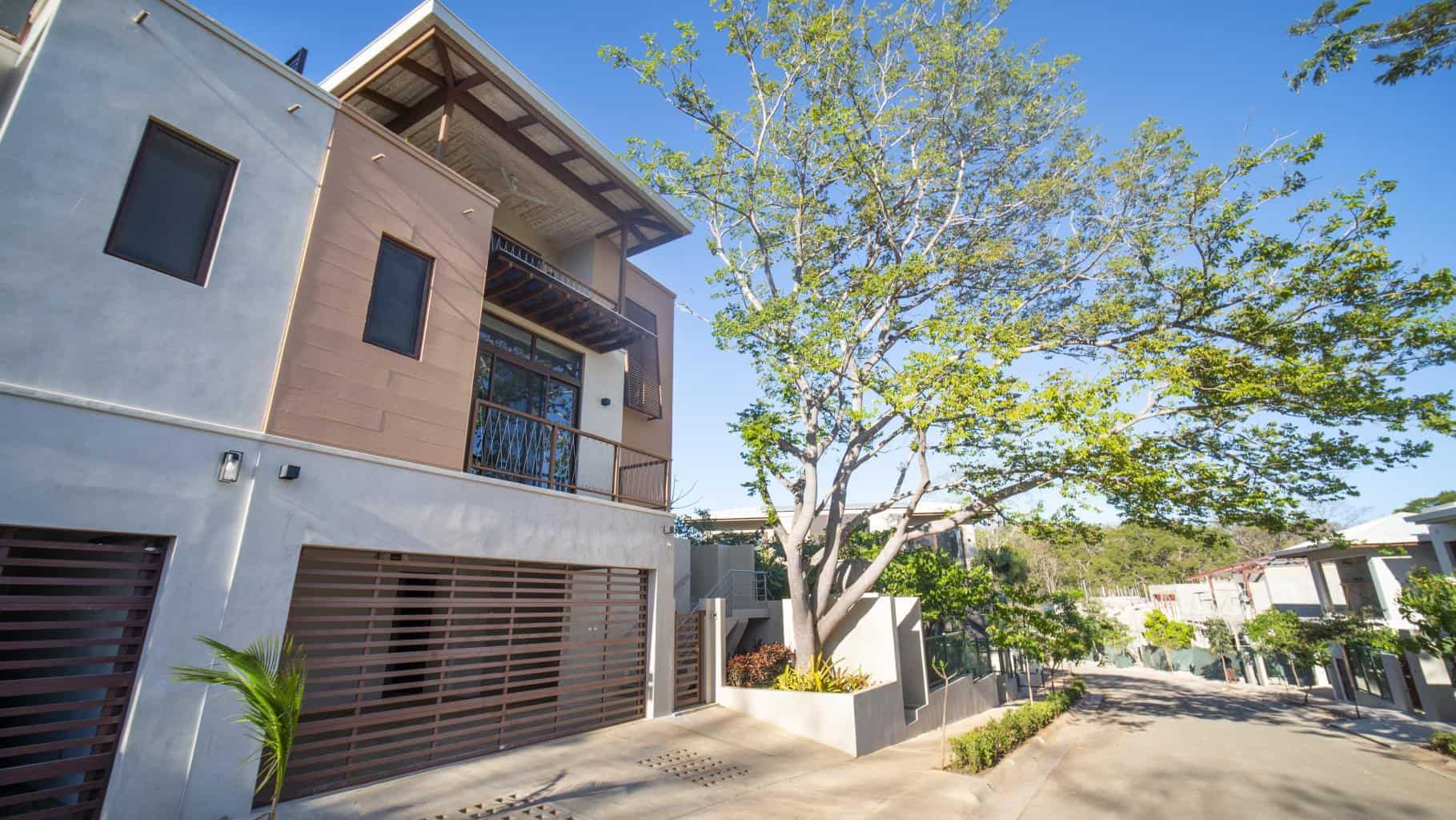 Tamarindo Park Lot 51 Casa Bromelia: Bromelia's Parkside Retreat