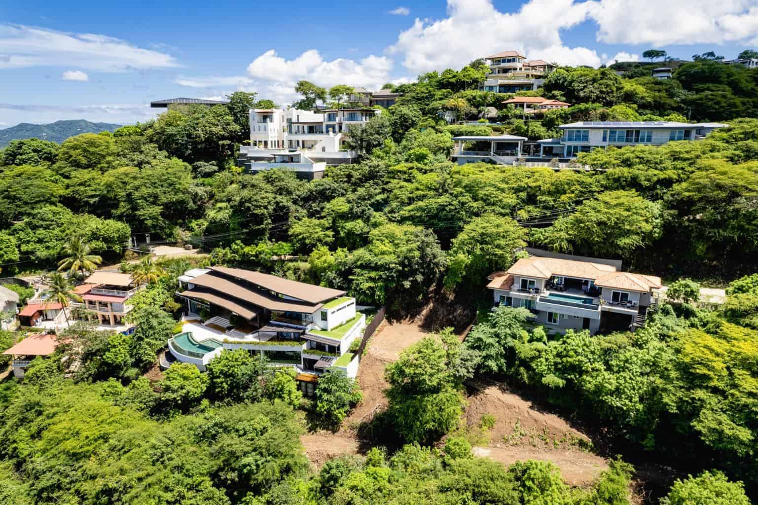 Stunning ocean view lot: Awe-Inspiring Ocean Views