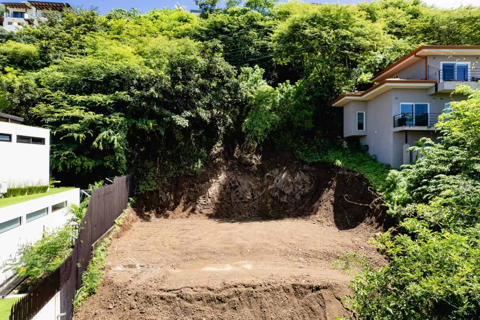Stunning ocean view lot: Awe-Inspiring Ocean Views