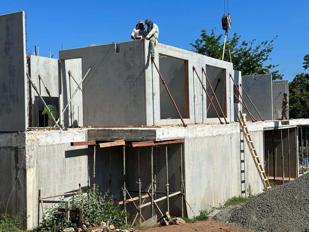 Tamarindo Park Hilltop Lot #14 | Walkable Distance to the Beach!: Hilltop Living Near Tamarindo Beach