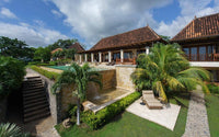 Opulent Balinese Residence in Concha Verde thumbnail