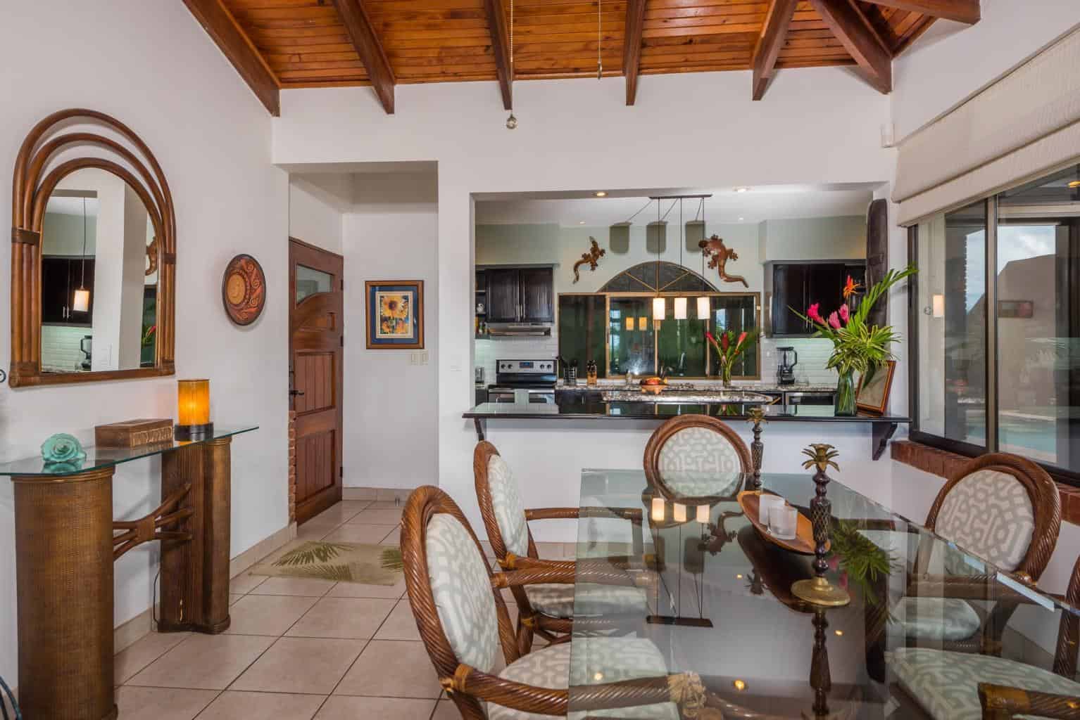 Casa Las Brisas, Flamingo Northridge