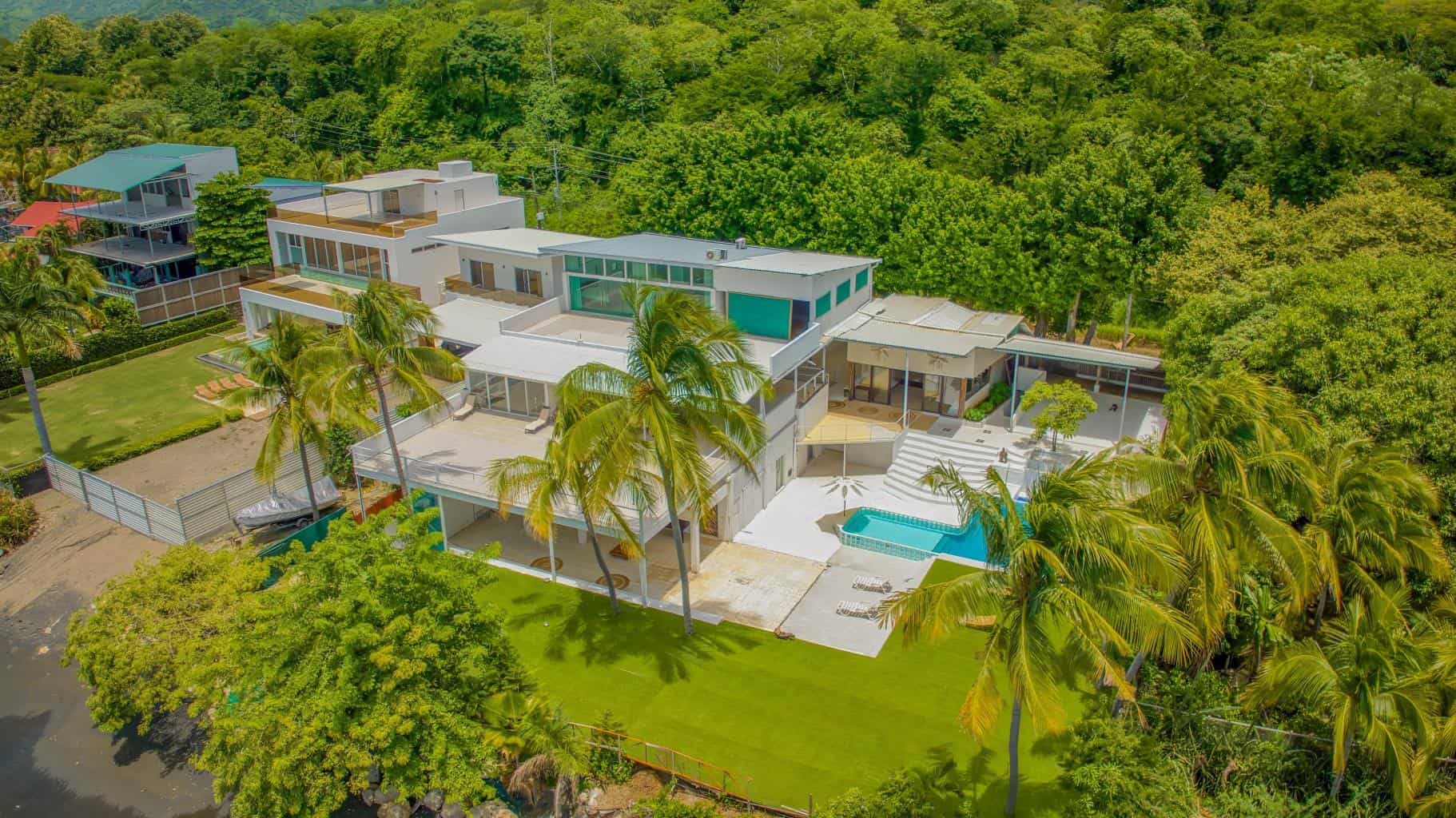 For sale: Luxurious beachfront residence boasting 5 bedrooms in Playa Potrero