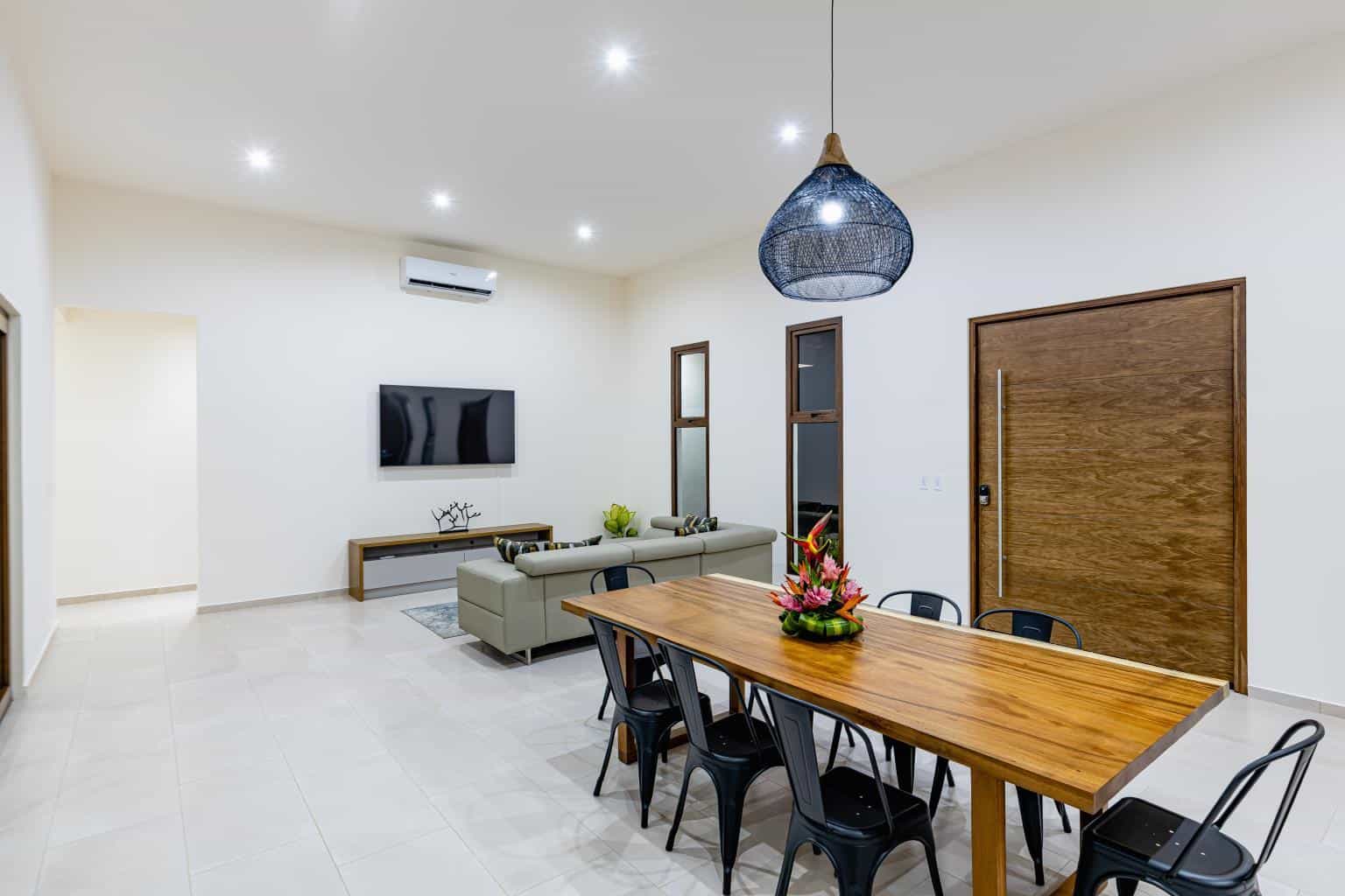 Casa Las Brisas 6: Experience Coastal Living in Elegance!