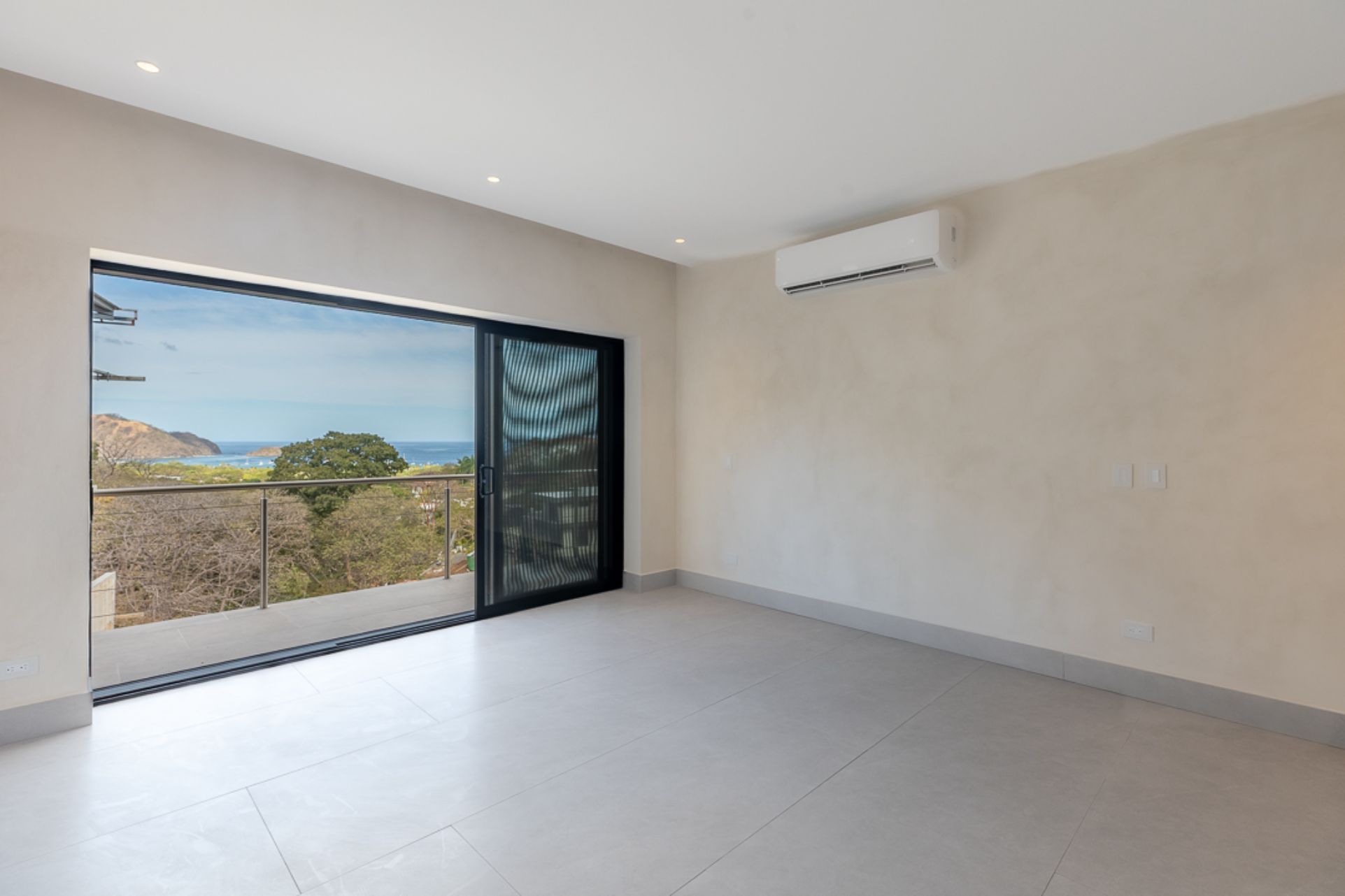 Pacifico Lot 42 : Ocean View Luxury Home