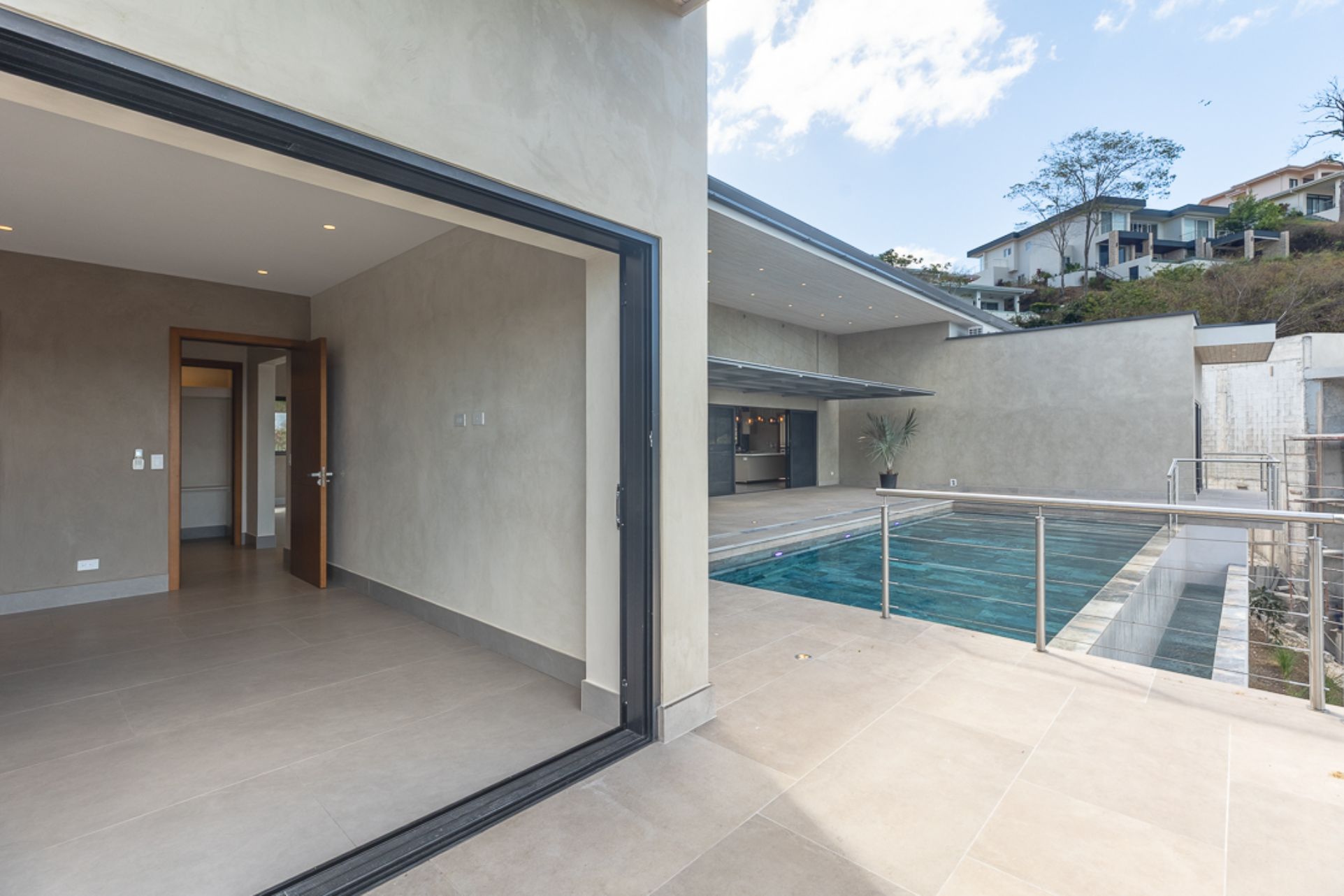 Pacifico Lot 42 : Ocean View Luxury Home