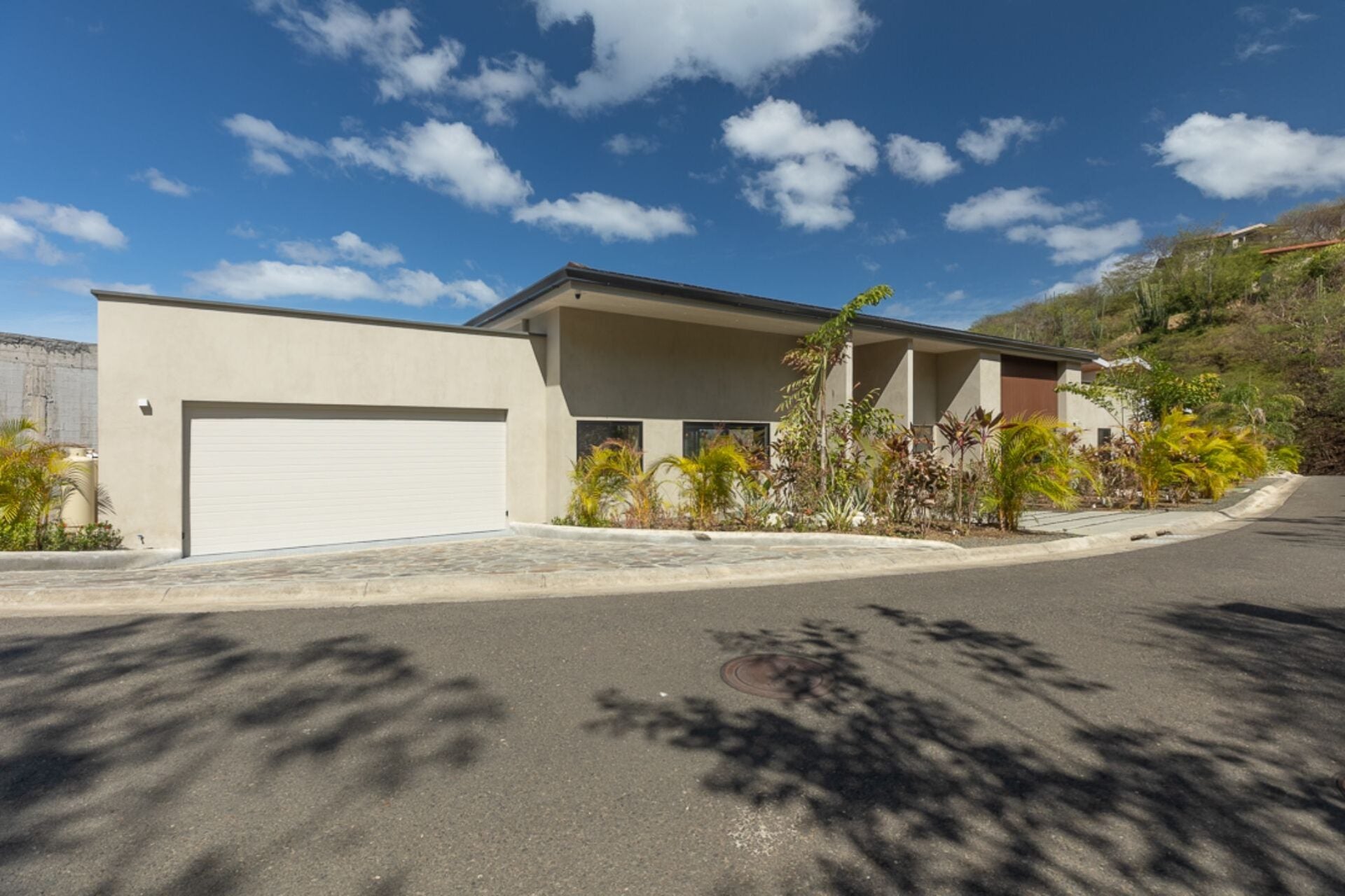 Pacifico Lot 42 : Ocean View Luxury Home