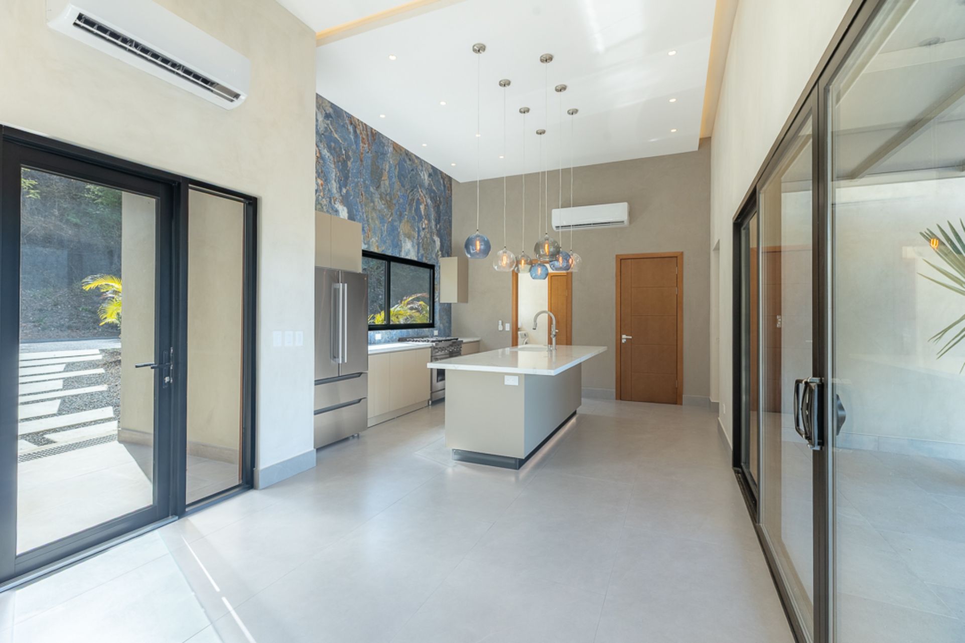 Pacifico Lot 42 : Ocean View Luxury Home