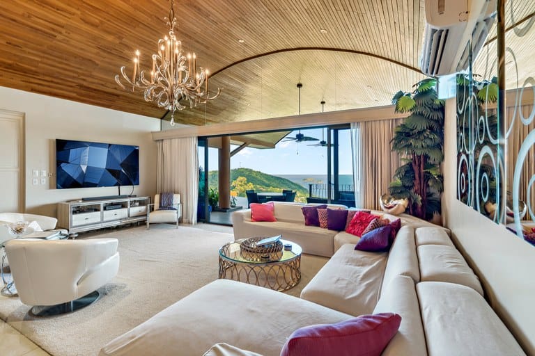Dare to Dream House: Magnificent Ocean View from the Top of the Hill
