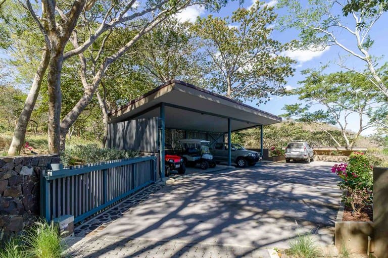 Bay Villa in Peninsula Papagayo: Nestled in a Secluded Enclave with Unmatched Views