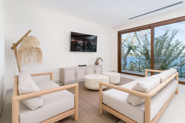 Bay Villa in Peninsula Papagayo: Nestled in a Secluded Enclave with Unmatched Views