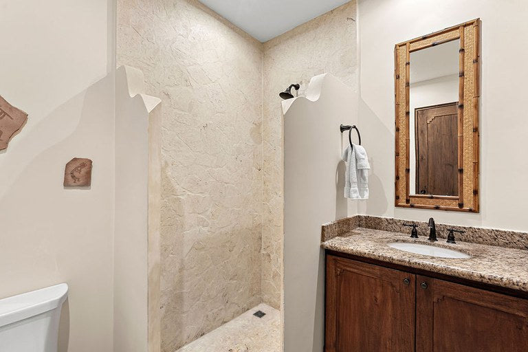 Casa Maya | Charming Coastal Home Near the Beach