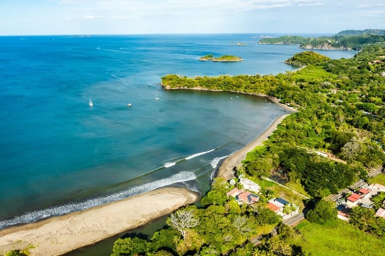 Casa Oltmann: Beach Front Mansion