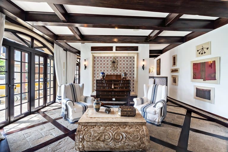 27 Cartagena: Exclusive Luxury Beachfront Residence