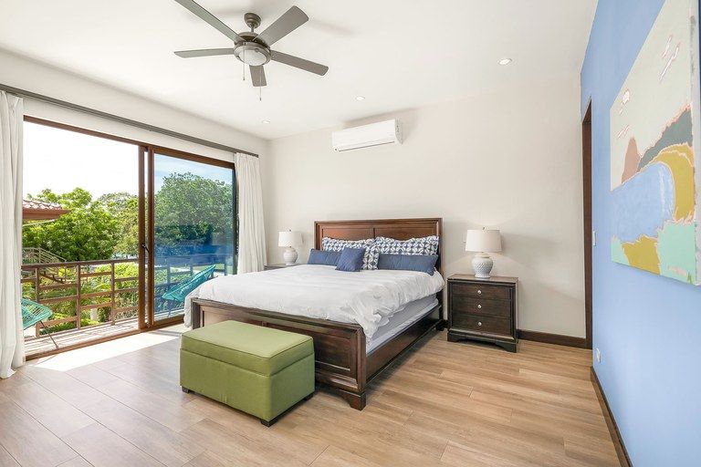 Stunning Open-Concept Residence in Las Golondrinas