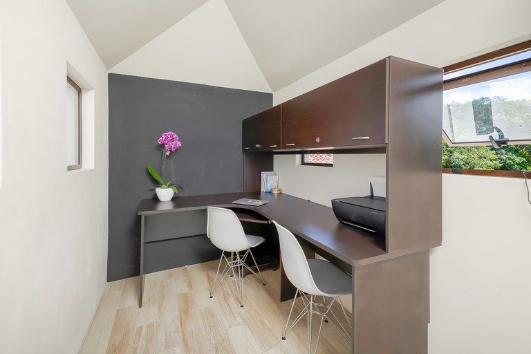 Stunning Open-Concept Residence in Las Golondrinas