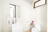 Stunning Open-Concept Residence in Las Golondrinas thumbnail