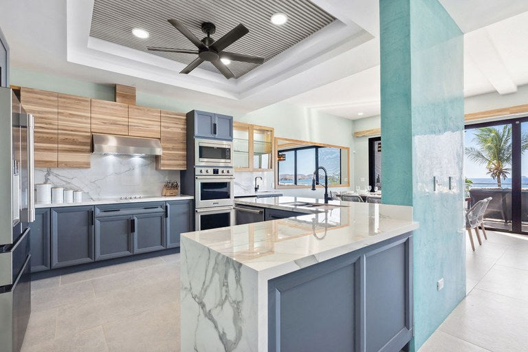 Villa Ballena: Contemporary Coastal Retreat in Costa Rica