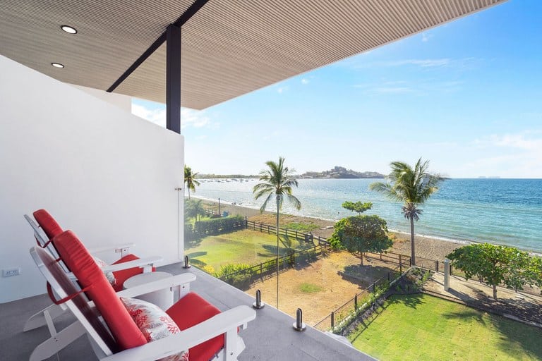 Villa Ballena: A Stylish Beachfront Masterpiece in Costa Rica