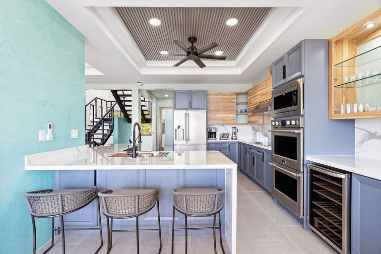 Villa Ballena: Contemporary Coastal Retreat in Costa Rica