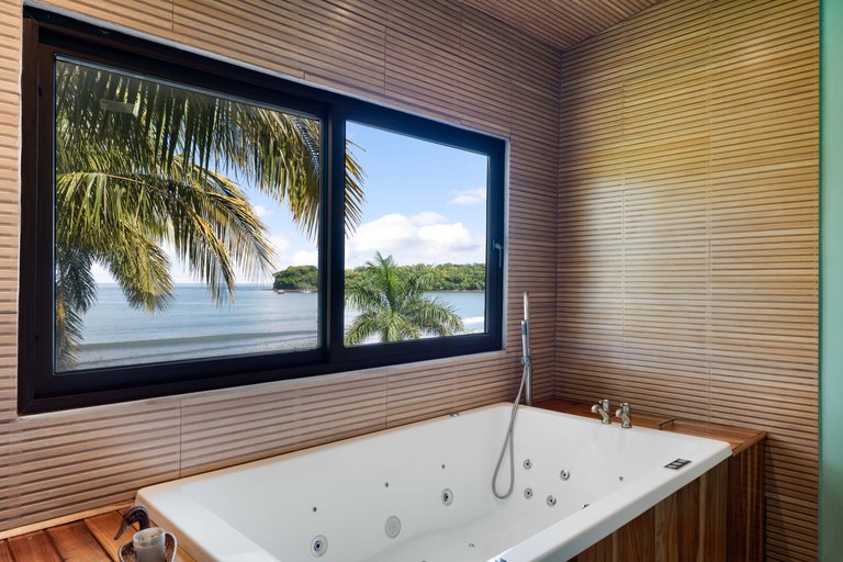 The Sanctuary: Exquisite Oceanfront Luxury Retreat