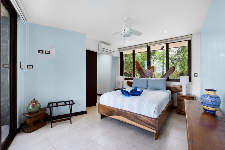 The Sanctuary: Exquisite Oceanfront Luxury Retreat