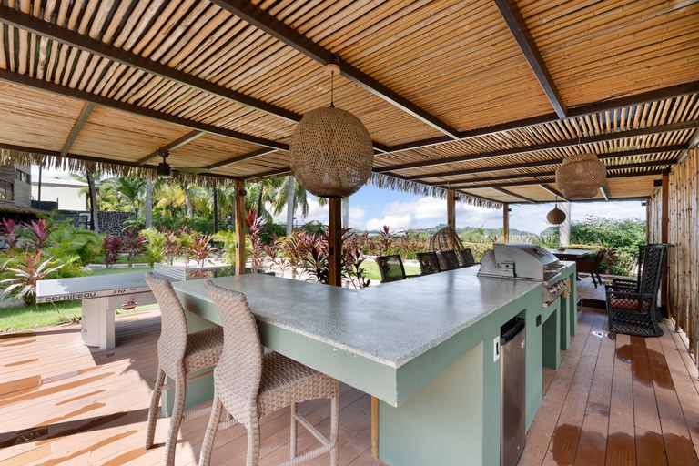 The Sanctuary: Exquisite Oceanfront Luxury Retreat