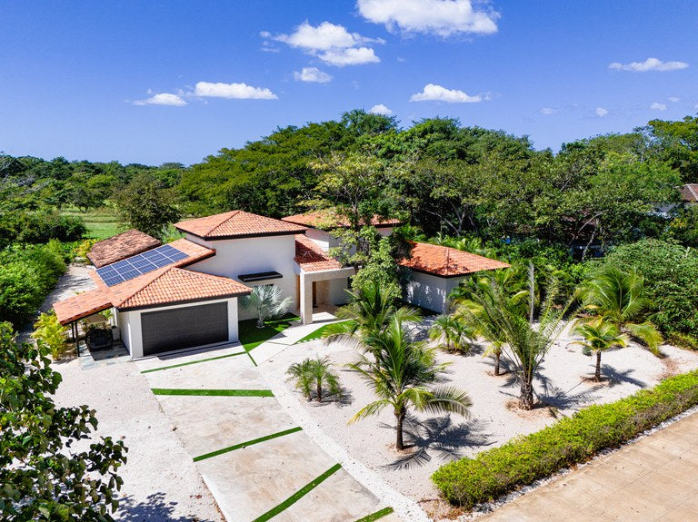 Los Almendros 51 | Elegant 6-Bedroom Coastal Home in Hacienda Pinilla