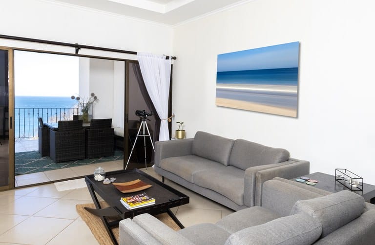 Flamingo Towers 23: Stunning Ocean-View Condo