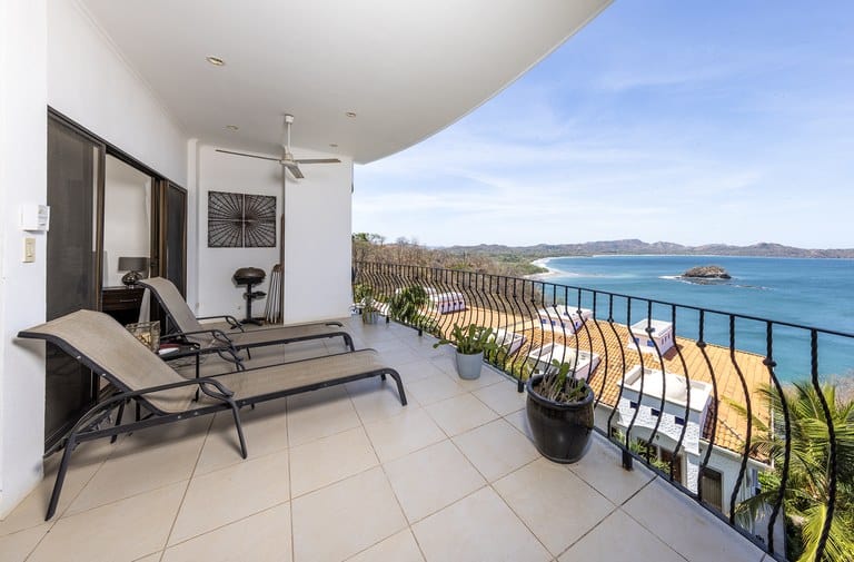 Flamingo Towers 23: Stunning Ocean-View Condo