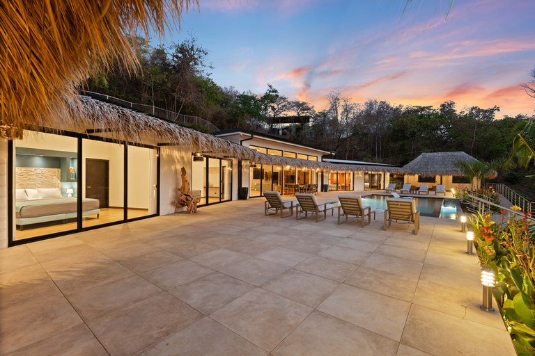 Villa Calypso: Spectacular Ocean View Estate in Tamarindo