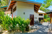 Bougainvillea Tropical Bungalows | 100m from Playa Potrero thumbnail