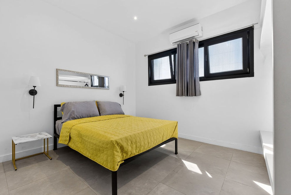 Casa Dos Hermanas: Modern Income-Producing Property Near Flamingo Beach