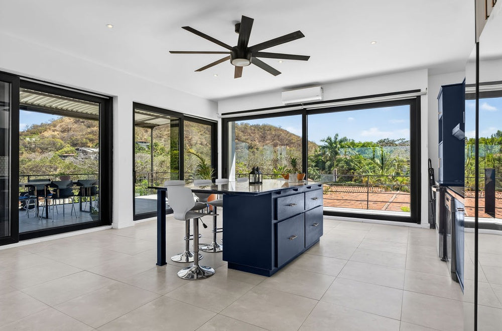 Casa Dos Hermanas: Modern Income-Producing Property Near Flamingo Beach