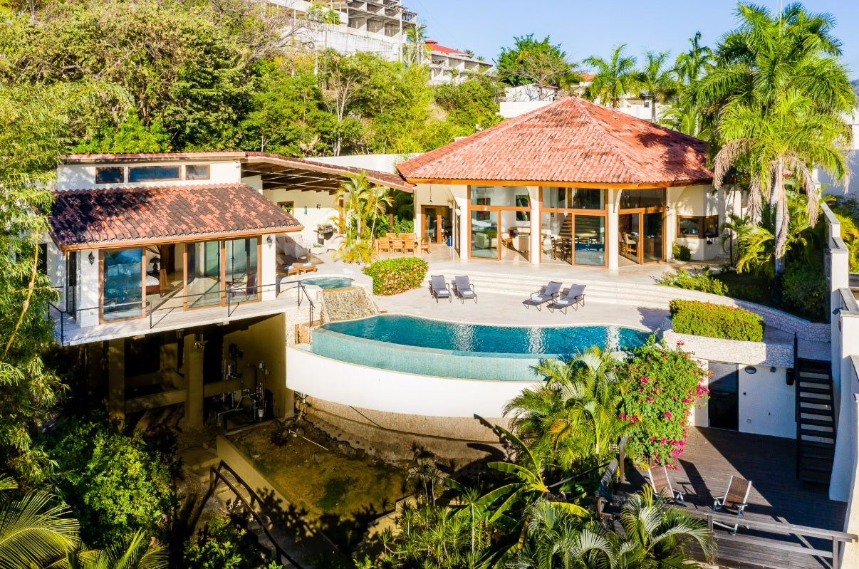 Casa Vista Dorada | Oceanfront Villa in Flamingo with Beach Access