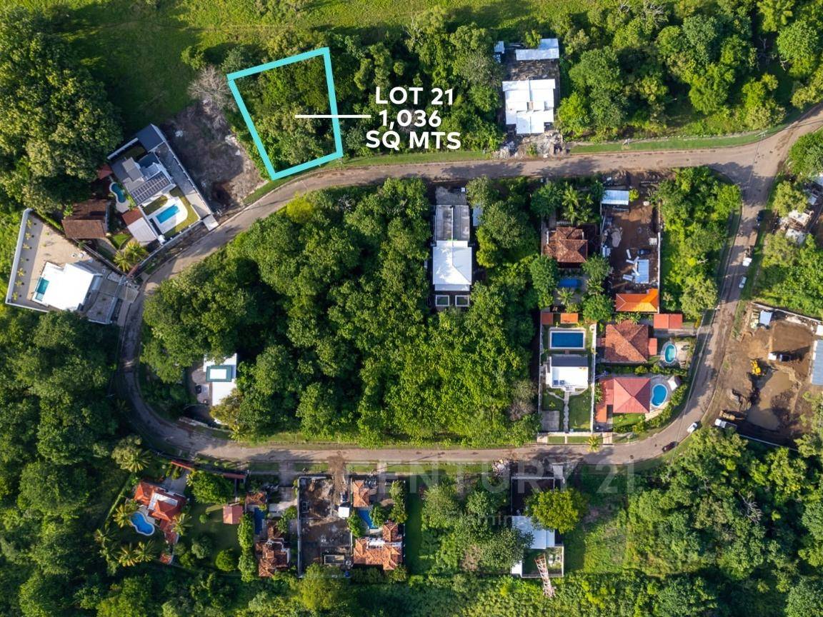 Beautiful 1,036 m² Lot for Sale Near Marina Flamingo, Costa Rica