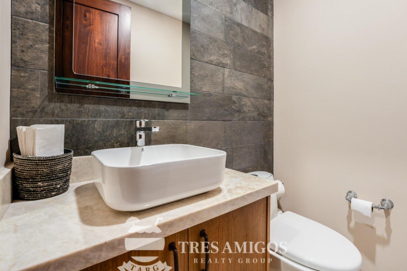 Hermosa del Mar Condo 1-1C