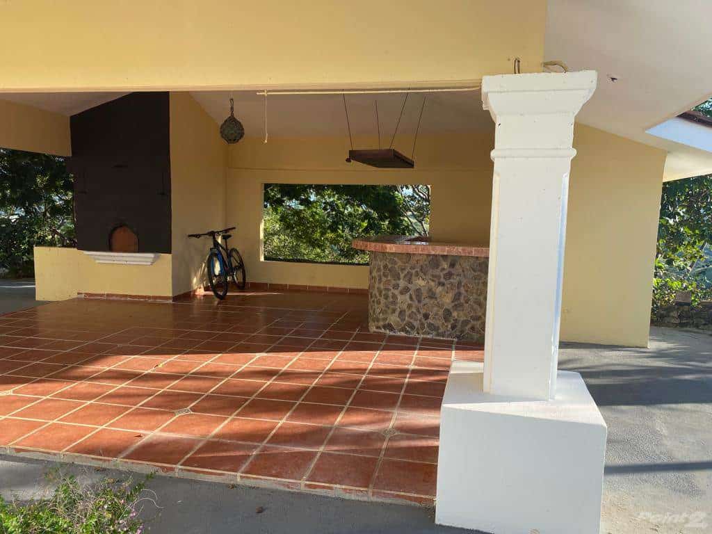 DEVELOPER'S DREAM LAND WITH PANORAMIC OCEAN VIEWS