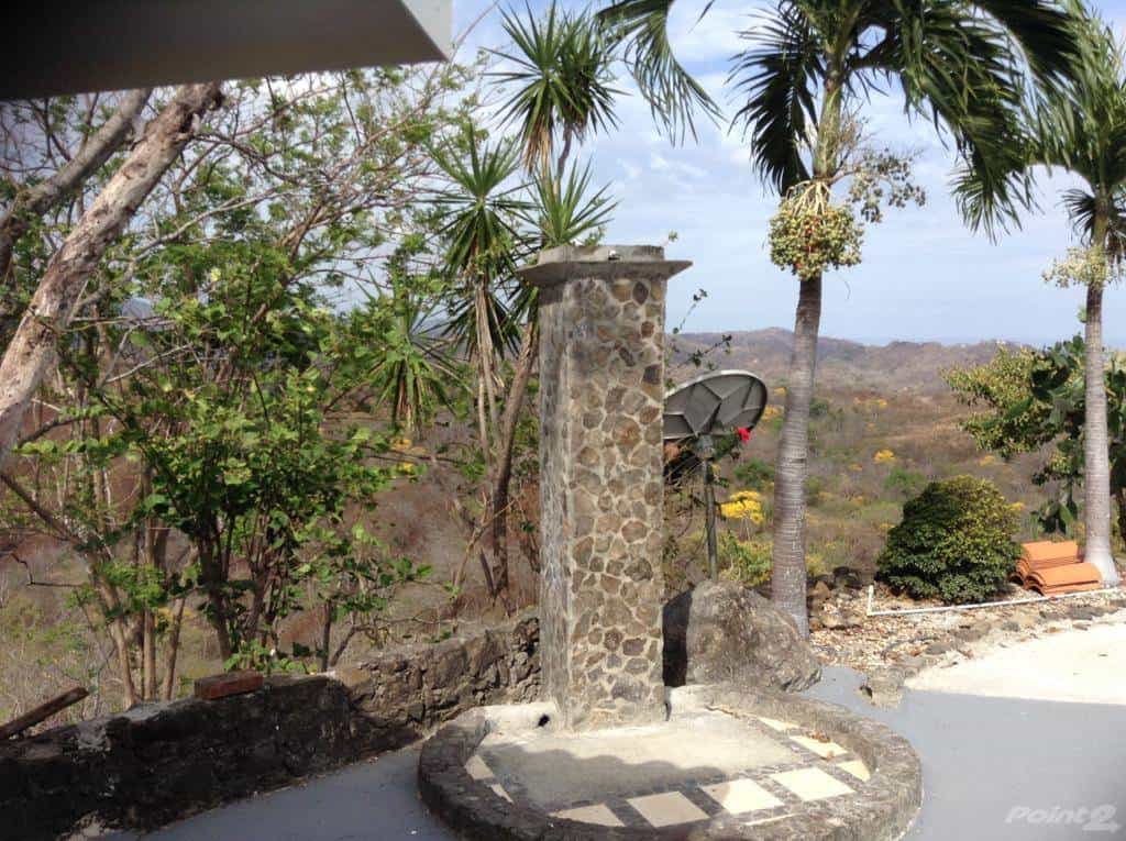 DEVELOPER'S DREAM LAND WITH PANORAMIC OCEAN VIEWS