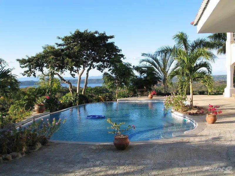 DEVELOPER'S DREAM LAND WITH PANORAMIC OCEAN VIEWS