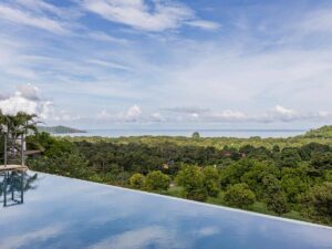 Tropical paradise home overlooking ocean